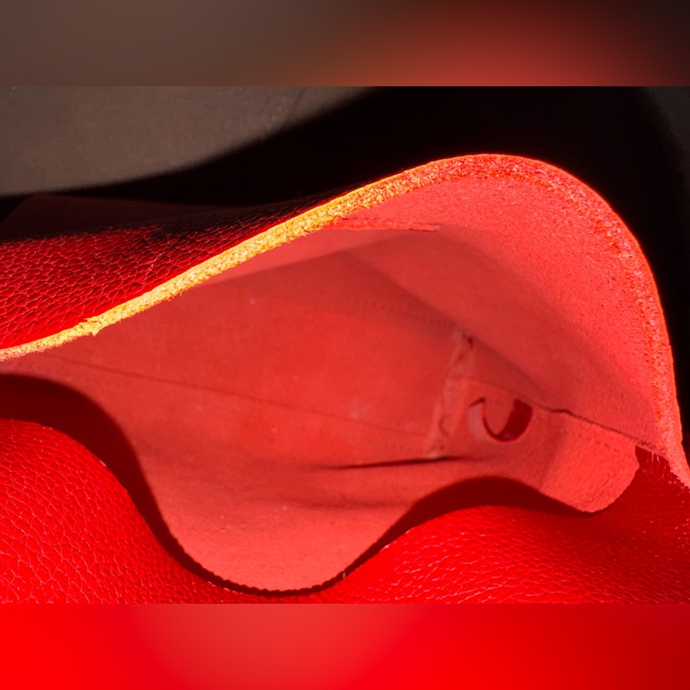 Portland Leather Reba Red Snappy Flappy Pouch - Picture 3 of 4
